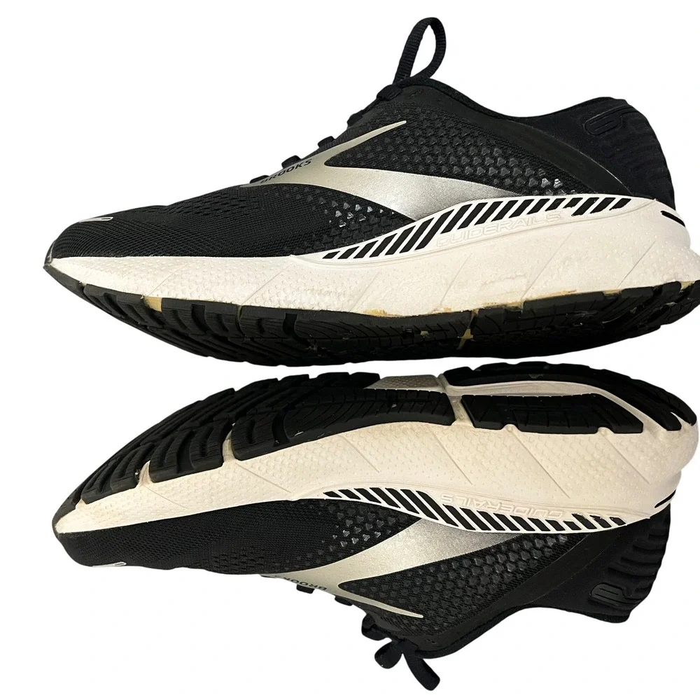 Brooks Adrenaline‎ GTS 22 Womens  Running Shoes Black Size 10.5